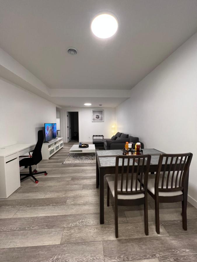 Newly Built 2 Bedroom Suite With Free Parking - Close To Banff National Park, カルガリー エクステリア 写真